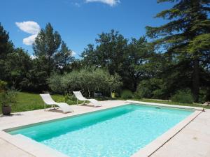 Maisons de vacances Holiday Home in Villes-sur-Auzon with Pool : photos des chambres
