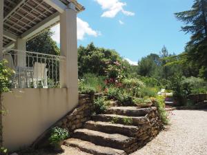 Maisons de vacances Holiday Home in Villes-sur-Auzon with Pool : photos des chambres