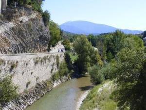 Maisons de vacances Holiday Home in Villes-sur-Auzon with Pool : photos des chambres