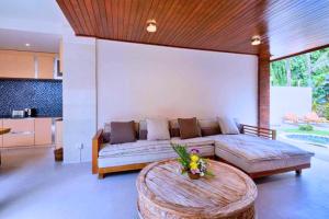 Cherry 2 BR Pool Villa JU34