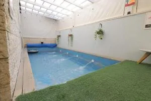 אחוזת דולב-הצימר - Ta‘oz