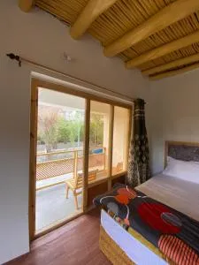 Wachan guest house - Lāmayūrū