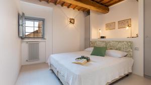 VILLA IL POZZO 14, Emma Villas