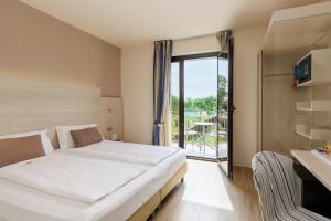 Superior Double Room room in Hotel Arena