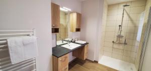 B&B / Chambres d'hotes La Maison de nos Parents : photos des chambres