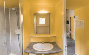 Chalets La Ferme Du Duzou : photos des chambres