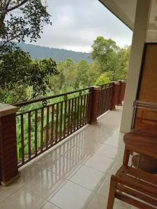 Kanaya Homestay & Warung Heaven - 格布勒格