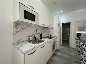 A1 - Apartamento en La Carihuela, 2 dormitorios, Wifi, a 100 metros de la playa