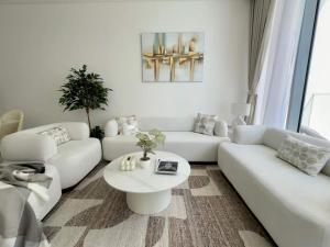 Spacious 1bedroom W Lagoon In Al Maktoum City