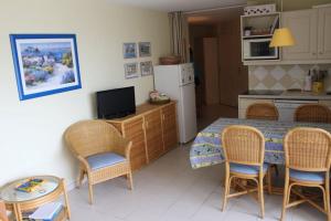 Appartements 2 bedroom apartment with large terrace : photos des chambres