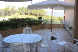 Appartements 2 bedroom apartment with large terrace : photos des chambres
