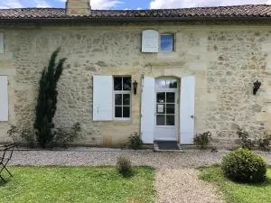 Le Gite Édouard - proche Bordeaux - 贝沙克和凯洛