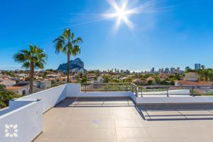 Villa Dunamoon by Abahana Villas