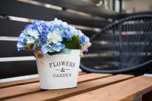 A comfortable small studio nearby Acropolis 5