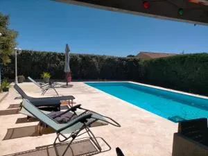 Studio 20 M2 avec piscine et terrasse - Péret