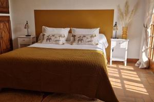 Maisons de vacances Magnifique maison provencale haut standing avec piscine, jardins, garages fermes : photos des chambres