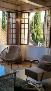 Maisons de vacances Magnifique maison provencale haut standing avec piscine, jardins, garages fermes : photos des chambres