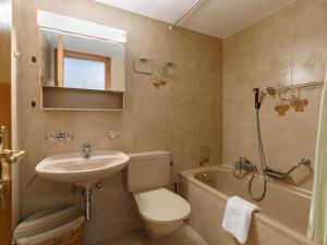 Apartment Residenza Chesa Margun 59-4 by Interhome