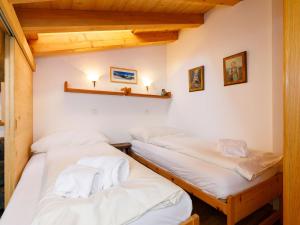 Apartment Residenza Chesa Margun 59-4 by Interhome