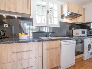 Apartment Hameau la Madrague-11 by Interhome