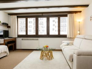 Apartment Residenza Chesa Margun 35-1 by Interhome