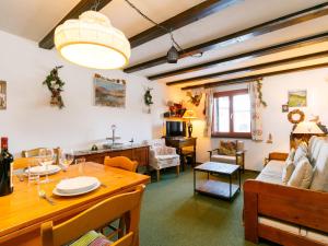 Apartment Residenza Chesa Margun 13-5 by Interhome