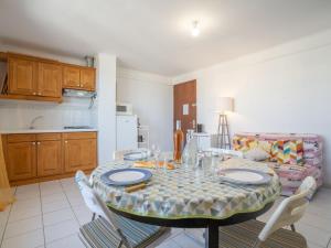 Apartment La Sirene-3 by Interhome