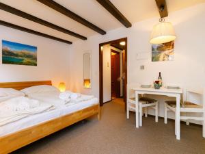 Apartment Residenza Chesa Margun 13-2 by Interhome