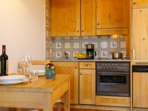 Apartment Residenza Chesa Margun 78-4 by Interhome