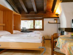 Apartment Residenza Chesa Margun 710-4 by Interhome