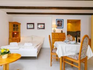 Apartment Residenza Chesa Margun 33-5 by Interhome