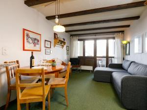 Apartment Residenza Chesa Margun 67-1 by Interhome