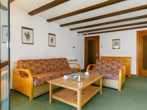 Apartment Residenza Chesa Margun 45-1 by Interhome