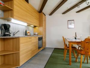 Apartment Residenza Chesa Margun 45-1 by Interhome