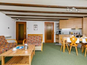 Apartment Residenza Chesa Margun 45-1 by Interhome