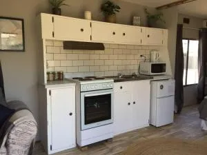 Cute Private Studio Flat with AIRCON! - Carrathool