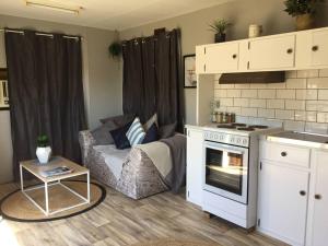 Cute Private Studio Flat with AIRCON!