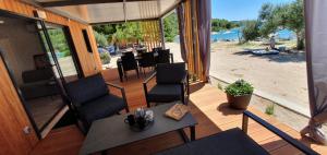 Beachfront Bliss - Vortex2VB