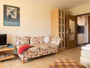 Apartment Burgblick - A1110 by Interhome