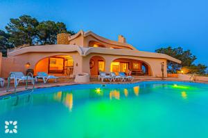 Villa Diana by Abahana Villas