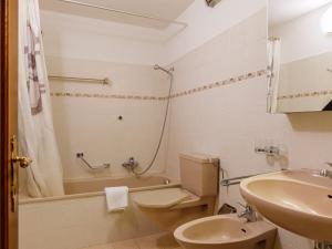 Apartment Residenza Chesa Margun 78-1 by Interhome