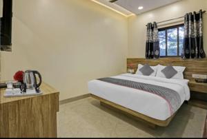 The KIWWI Hotel