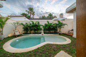 Nooky 2 - PROMO Seminyak - 2 BDR - Brand NEW Villa - HUGE Pool