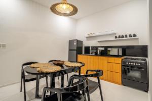 Nooky 2 - PROMO Seminyak - 2 BDR - Brand NEW Villa - HUGE Pool