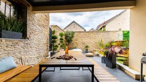 Villas La Maison d'Ernest - Climatisee - Circuit DIJON PRENOIS : photos des chambres