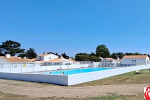 Maisons de vacances Maison calme proche mer avec piscine : photos des chambres