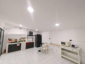 辉煌夜市 4房泳池花园别墅 订4日提供免费接机一次