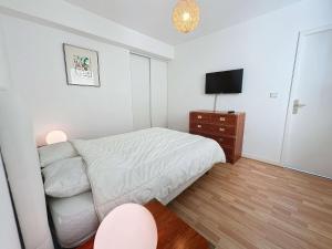 Appartements Bel appartement en front de mer avec balcon, parking et equipements modernes - FR-1-361-327 : photos des chambres