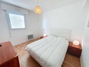 Appartements Bel appartement en front de mer avec balcon, parking et equipements modernes - FR-1-361-327 : photos des chambres