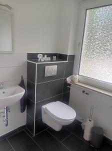 IaM 100 Qm 7 Betten ,Schlafcouch, mit Balkon, Küche, 3 Schlafzimer, 2 Badezimmer